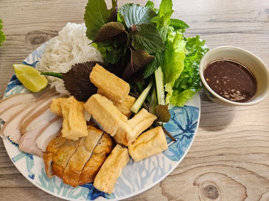 Lá Me Restaurant by null