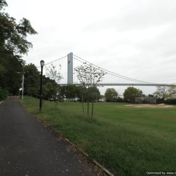 Shore Road Park - Well maintained path - Parks Near Me - Brooklyn, New York Shore Road Park - Well maintained path - Parks Near Me - Brooklyn, New York