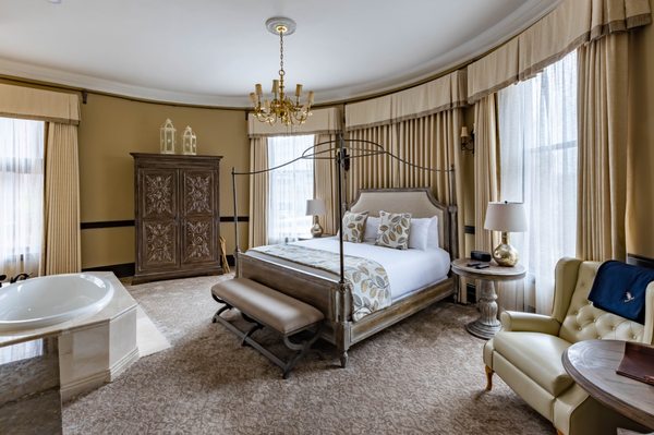 The Detroit Club by null