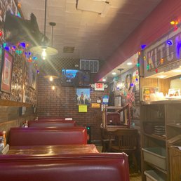 Awesome breakfasts and lunches, in a very cozy place! Service is great and always welcoming to everyone! Love the red booths! Awesome breakfasts and lunches, in a very cozy place! Service is great and always welcoming to everyone! Love the red booths!