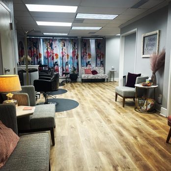 Shear Vintage Salon - Hair Salons Near Me - Dallas, Texas Shear Vintage Salon - Hair Salons Near Me - Dallas, Texas