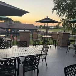The Tipsy Turtle Patio and Grill - Outdoor patio