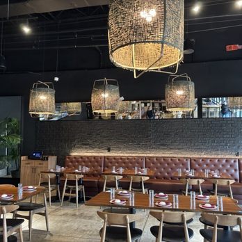 Pubbelly Sushi - Sushi Bars Near Me - Pembroke Pines, Florida