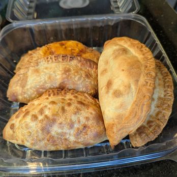 empanadUS - Argentine Near Me - La Grange, Illinois empanadUS - Argentine Near Me - La Grange, Illinois