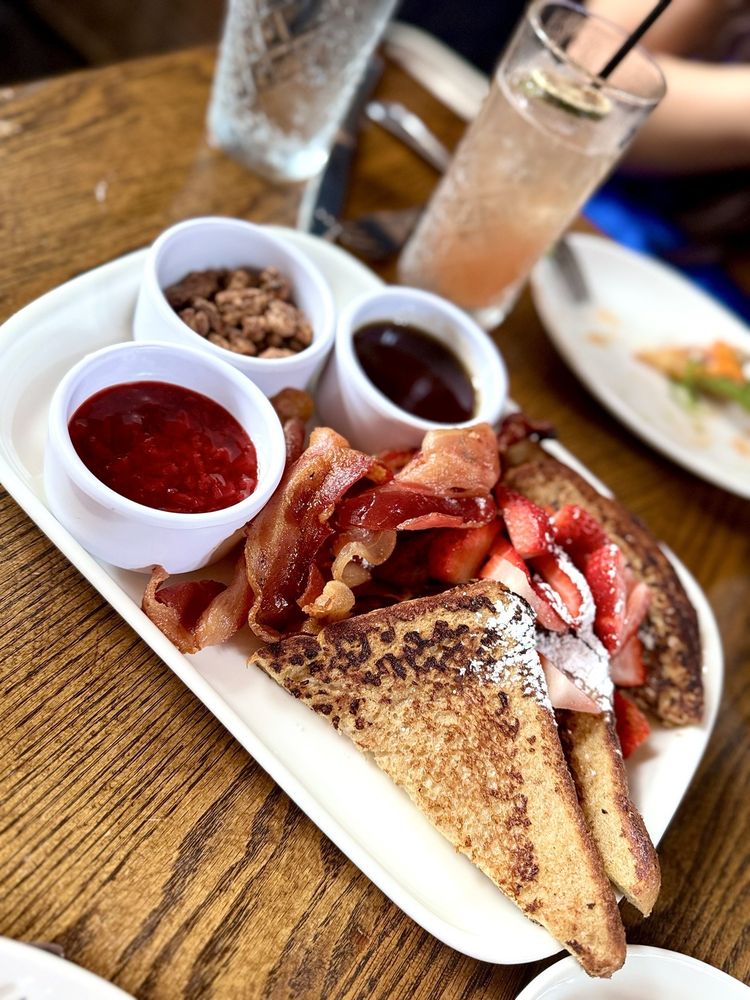 Hearsay Market Square