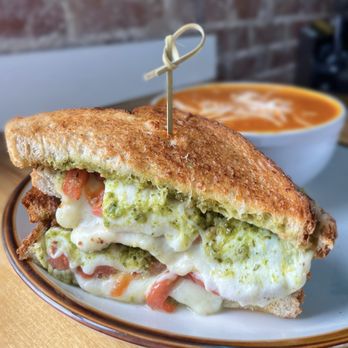 Rosé Café - Fancy Grilled Cheese - Cupcakes Near Me - Arcadia, Florida Rosé Café - Fancy Grilled Cheese - Cupcakes Near Me - Arcadia, Florida