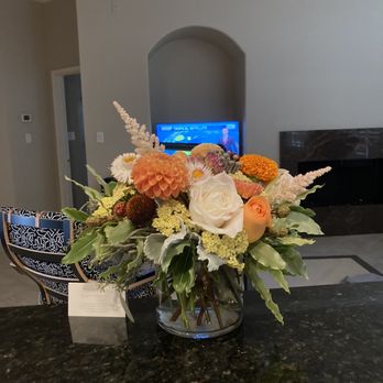 Verbena Floral Design - I said orange and unique and she delivered once again.... - Florists Near Me - Austin, Texas Verbena Floral Design - I said orange and unique and she delivered once again.... - Florists Near Me - Austin, Texas