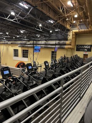24 Hour Fitness by null