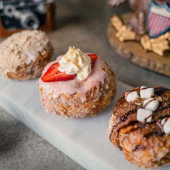 Parlor Doughnuts - a variety of pastries - Coffee & Tea Near Me - Evansville, Indiana Parlor Doughnuts - a variety of pastries - Coffee & Tea Near Me - Evansville, Indiana