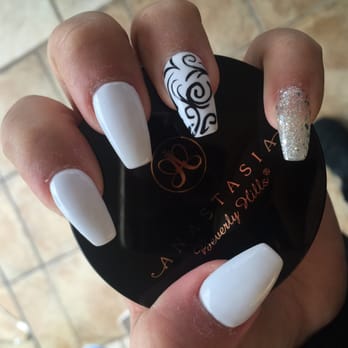 World Nails - They always always do an awesome job!!! Love love my nails - Nail Salons Near Me - Riverside, California