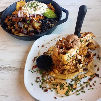 SYRUP - St Charles - Chilaquiles and chicken and waffles deluxe - Breakfast & Brunch Near Me - St. Charles, Illinois SYRUP - St Charles - Chilaquiles and chicken and waffles deluxe - Breakfast & Brunch Near Me - St. Charles, Illinois