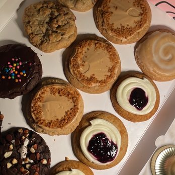 Crumbl - Duarte - Bakeries Near Me - Duarte, California Crumbl - Duarte - Bakeries Near Me - Duarte, California