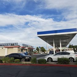 Mobil - Big gas station