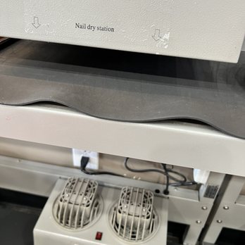 Natural Nails & Spa - Nail dryer - Nail Salons Near Me - Castle Rock, Colorado Natural Nails & Spa - Nail dryer - Nail Salons Near Me - Castle Rock, Colorado