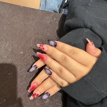 Queen Bee Nail & Spa - Nail Salons Near Me - Hamilton, New Jersey