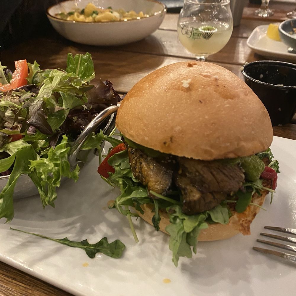 Oscar's Brewing Company - Mushroom Burger - 7/10 - American Near Me - Temecula, California Oscar's Brewing Company - Mushroom Burger - 7/10 - American Near Me - Temecula, California