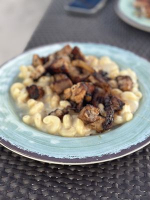 Bongos Beach Bar and Grille