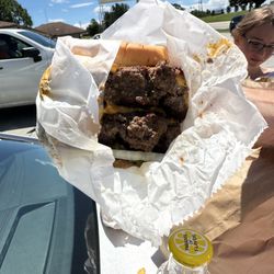 Concord Grill - Double cheeseburger