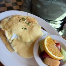 Classic Eggs Benedict