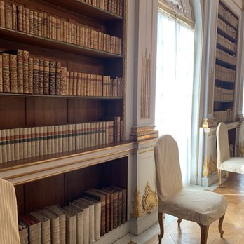 Drottningholms Slott - Landmarks & Historical Buildings Near Me - Drottningholm, Alberta