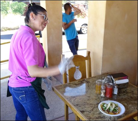El Abajeño Tacos by null