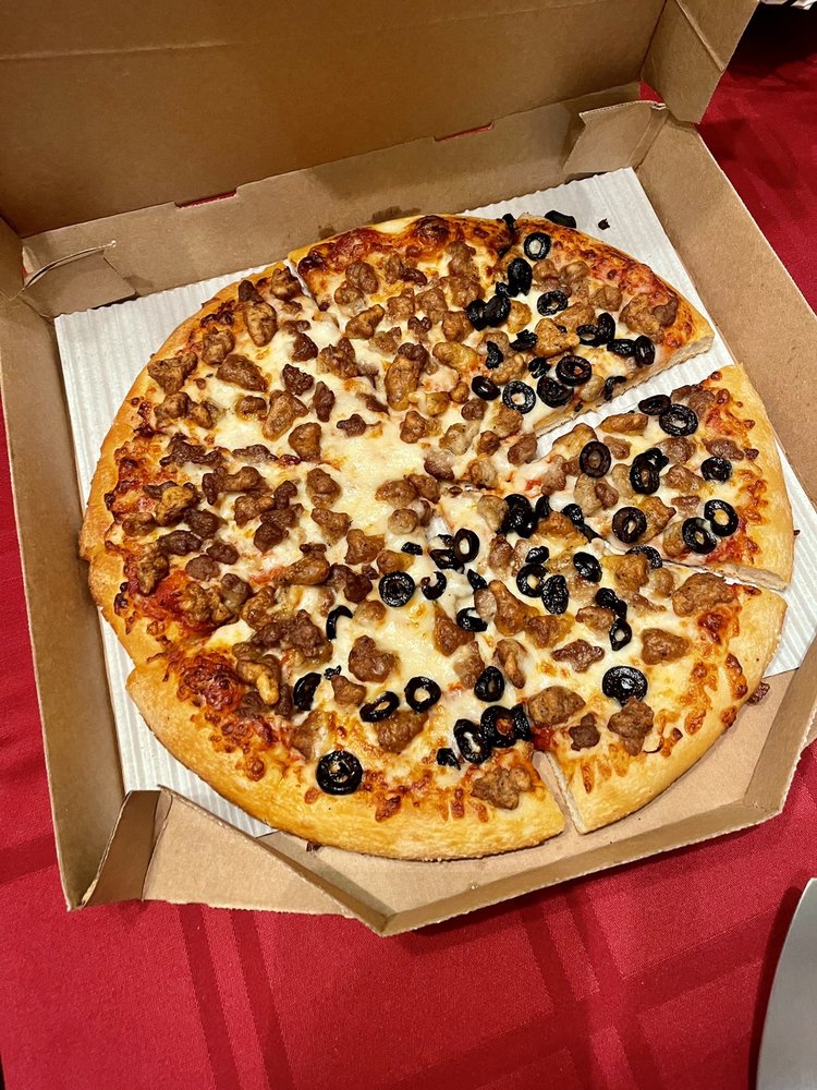 PIZZA HUT Updated September 2024 13 Photos & 29 Reviews 2002 W Nob Hill Blvd, Yakima