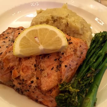 Mountain View Dining Room - Grilled Salmon - New American Near Me - Trapper Creek, Alaska