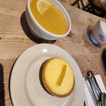 Le Pain Quotidien - Lemon tarts and Honey lemon ginger tea - Bakeries Near Me - Fairfax, Virginia Le Pain Quotidien - Lemon tarts and Honey lemon ginger tea - Bakeries Near Me - Fairfax, Virginia