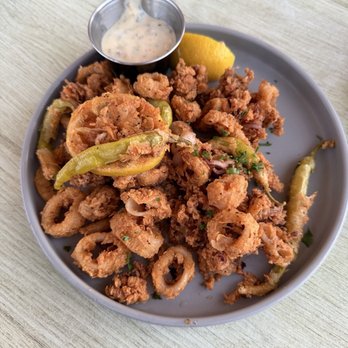 BARCA Pier & Wine Bar - Fried Calamari - Mediterranean Near Me - Alexandria, Virginia