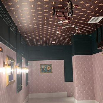 Holey Moley - Upside down hallway. - Mini Golf Near Me - Irvine, California