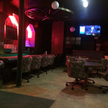 Wheel Bar - Empty back area on a Saturday night - Sports Bars Near Me - Estes Park, Colorado Wheel Bar - Empty back area on a Saturday night - Sports Bars Near Me - Estes Park, Colorado