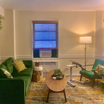 Roots & Branches Therapy - Individual Therapy Area Room 2 - Counseling & Mental Health Near Me - Brooklyn, New York Roots & Branches Therapy - Individual Therapy Area Room 2 - Counseling & Mental Health Near Me - Brooklyn, New York