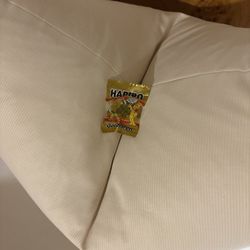 Otto Huber - Gummibärchen on our pillows!
