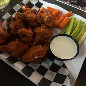 Marni's - 10pc medium wings extra crispy extra wet.  Wings - Sports Bars Near Me - Seal Beach, California
