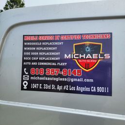 Advertising on vehicle Advertising on vehicle