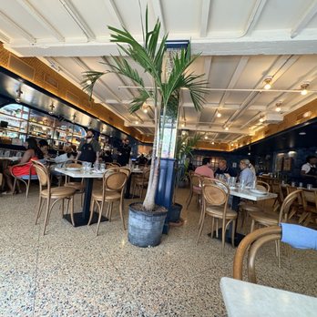 Red Rooster Overtown - Inside - Cocktail Bars Near Me - Miami, Florida