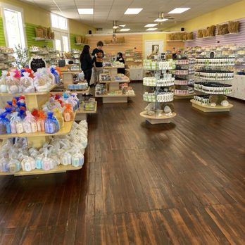 Loris Soaps & Sponges Exchange - Cosmetics & Beauty Supply Near Me - Tarpon Springs, Florida