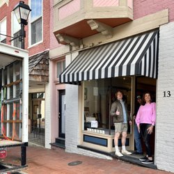Violett Consignment - We moved to 18 E. Nelson Street in February 2024.