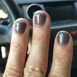 Very poor gel manicure!