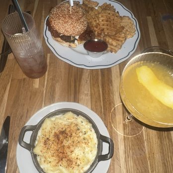 Bunny's Buckets & Bubbles - Chicken Shop Near Me - Baltimore, Maryland