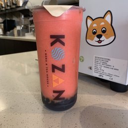 Strawberry Cooler W/ Boba