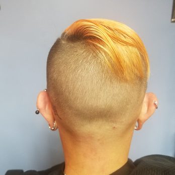 Yoyoz Barber Shop - Haircut by Bryan the Barber - Barbers Near Me - Escondido, California Yoyoz Barber Shop - Haircut by Bryan the Barber - Barbers Near Me - Escondido, California