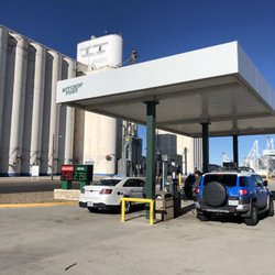 Hitchin Post - Gas and diesel available. Cars and large trucks.