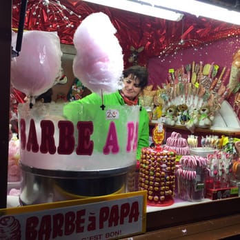Marché de Noël - Cotton Candy Kiosk, smelled yummy! - Shopping Near Me - Nice, 06