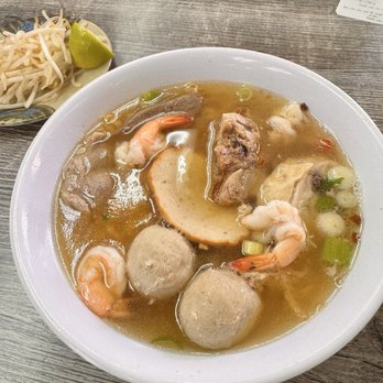 Trieu Chau Restaurant - Chao Chow Soup - Vietnamese Near Me - Santa Ana, California Trieu Chau Restaurant - Chao Chow Soup - Vietnamese Near Me - Santa Ana, California