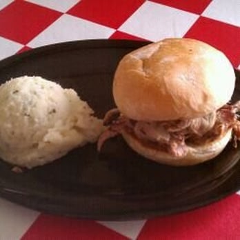 5 Star BBQ - Pulled pork and mashed potatoes - Barbeque Near Me - Orem, Utah