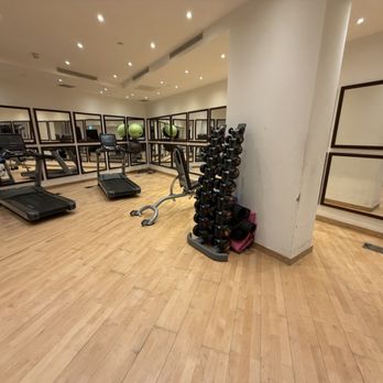 ​M by Montcalm Shoreditch - Fitness center - Hotels Near Me - London, XGL