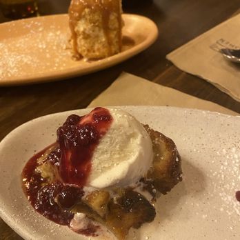 Mi Kitchen - The bread pudding - Tapas Bars Near Me - Franklin, Tennessee