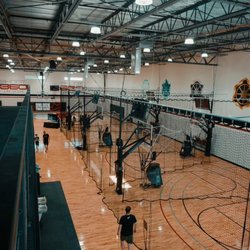 7 shooting courts... members can come everyday