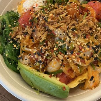 Oke Poke - Medium Make Your Own: love that there is a decently sized piece of avocado as an option - Hawaiian Near Me - San Ramon, California